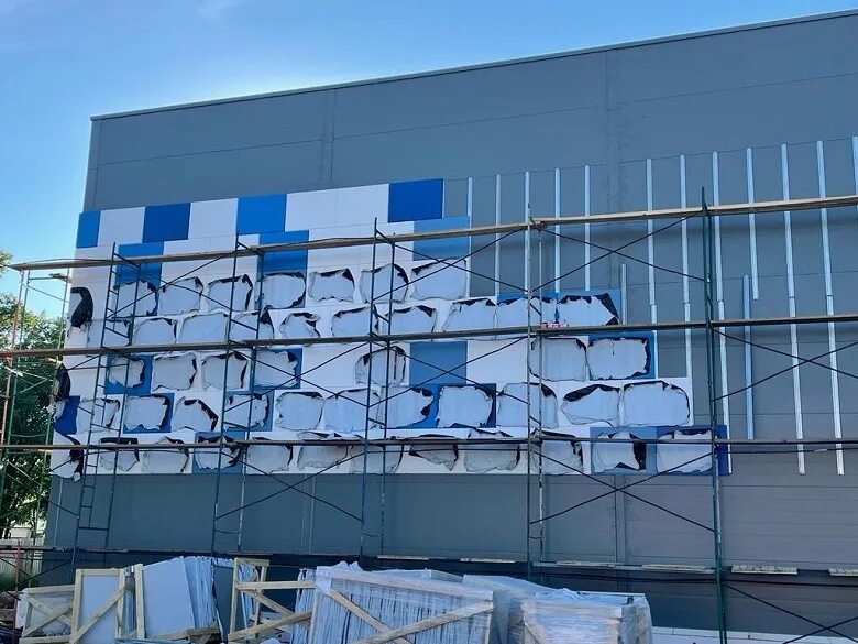 Сокол арена вологодская область. Ледовый дворец сокол уварово. Сокол ледовый дворец вологодская. Открытие ледового дворца в соколе. Ледовый дворец.