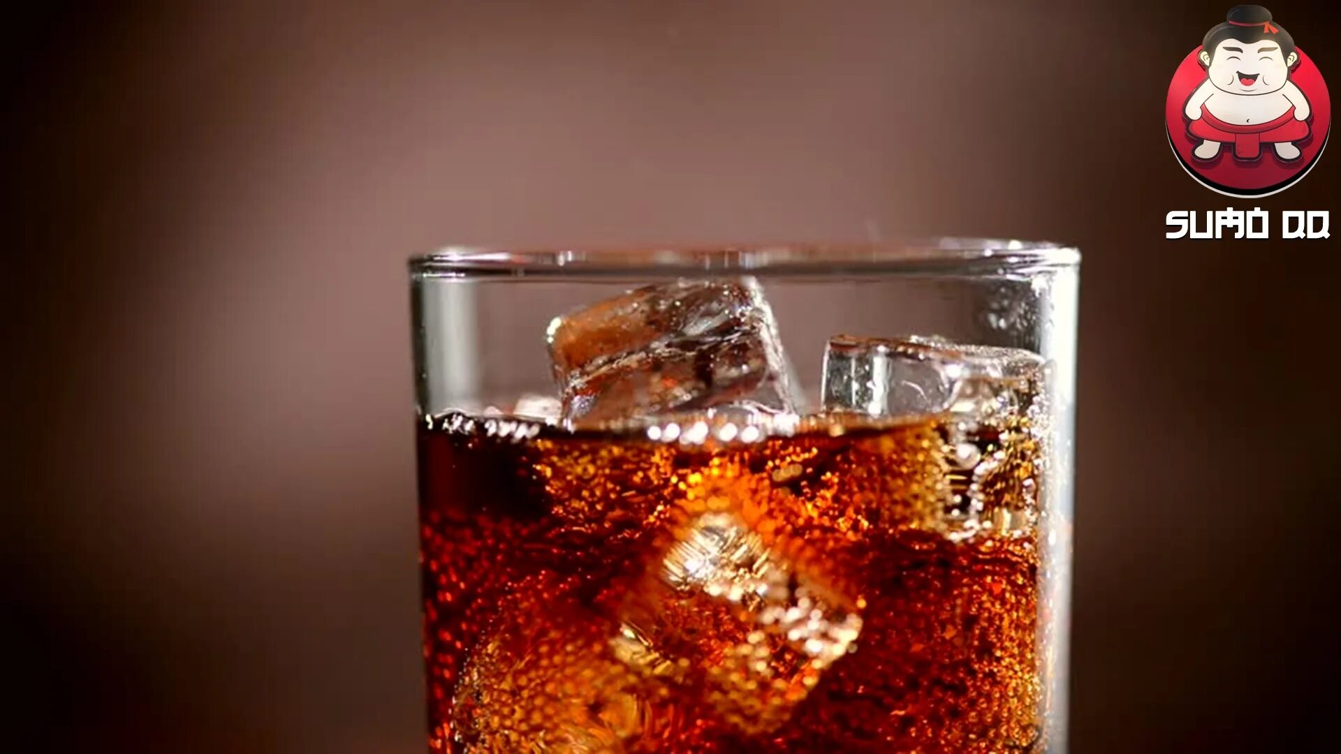 Алкоголь с колой. Коктейль бисон. Мартини бьянко с оливкой. Мартини бьянко в бокале. Бросить кок.