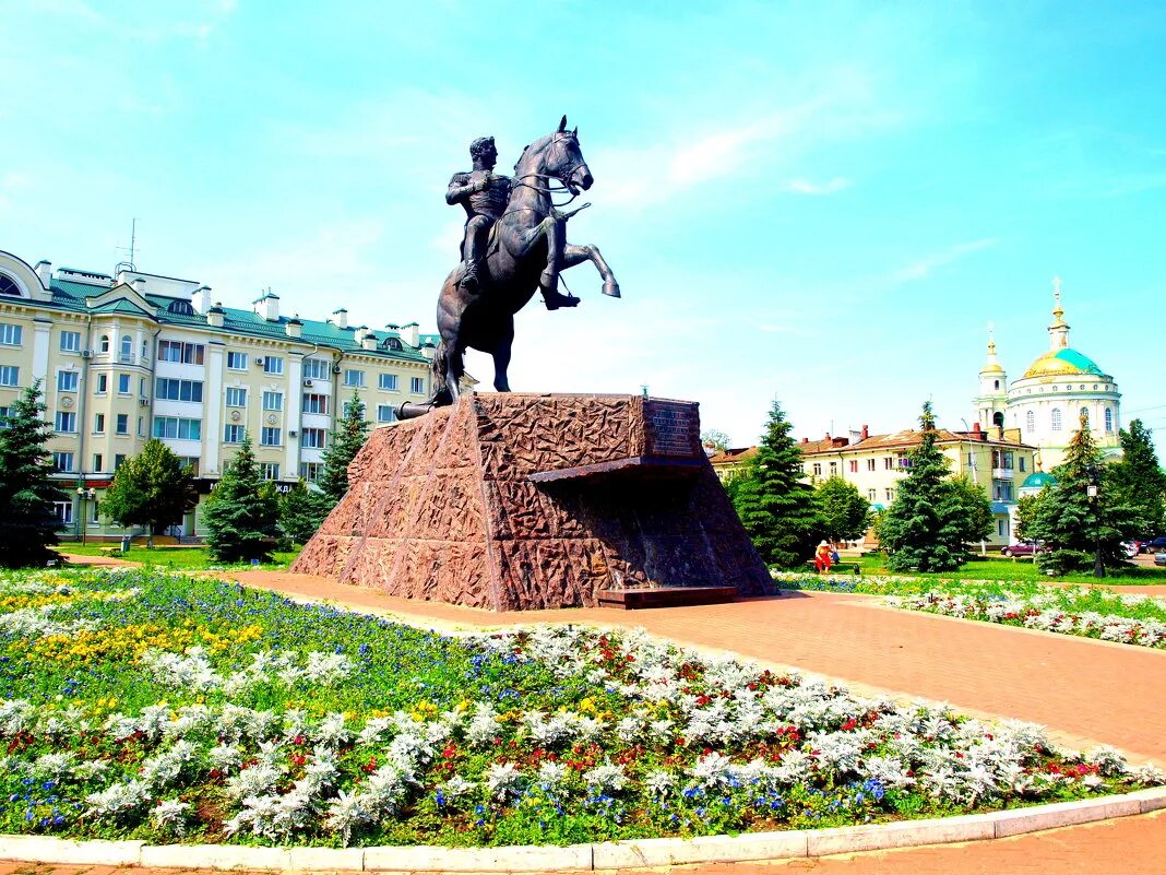 Город Орел Орловская область. Памятник а. п. Ермолову (орёл). Город Орел памятник Орлу. Гордые Орлы. Город орел орловская область россия