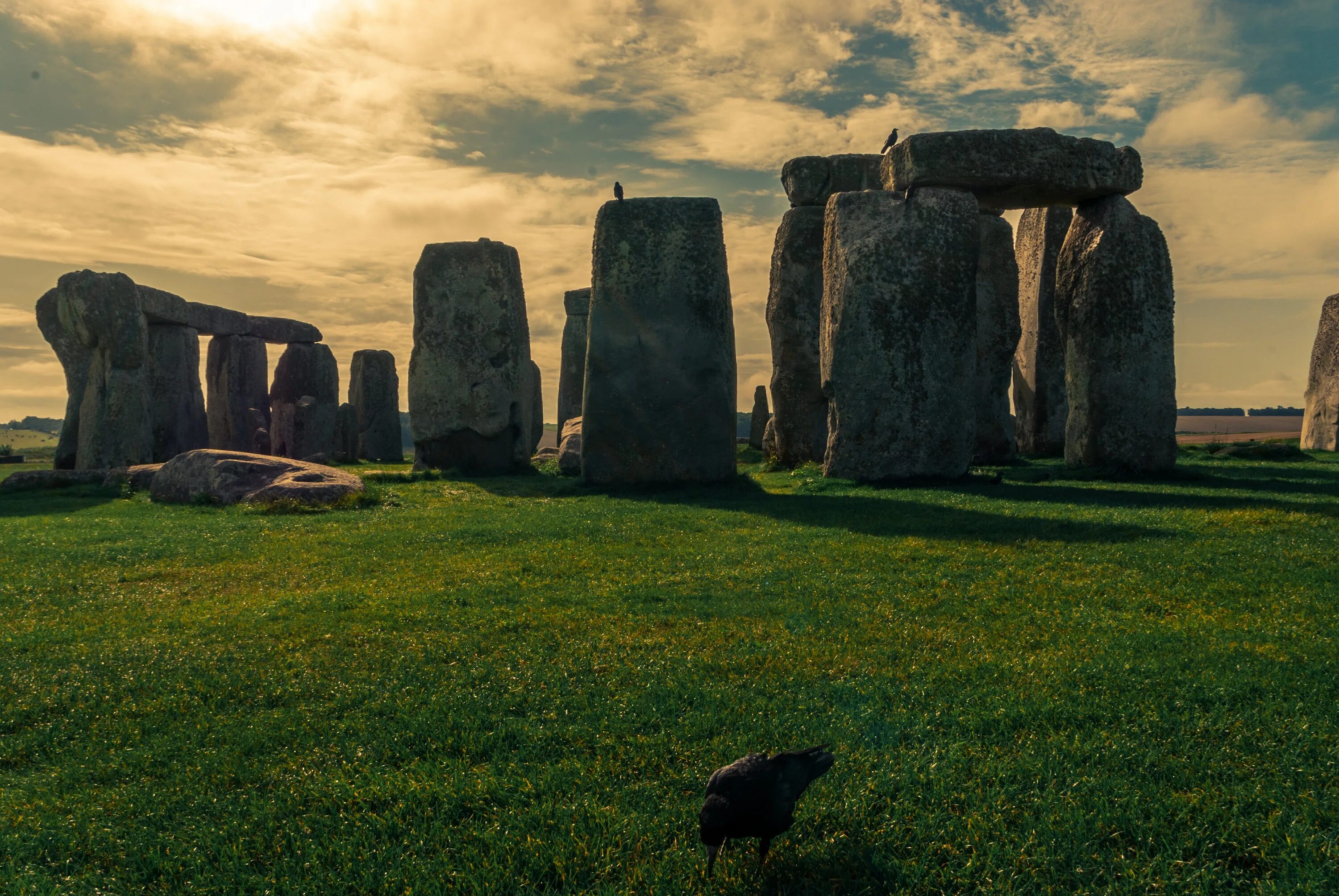 The famous stonehenge. Мегалитические памятники Стоунхендж. Мегалиты Стоунхендж. Мегалит Стоунхендж. Англия. Мегалитические постройки Германии.