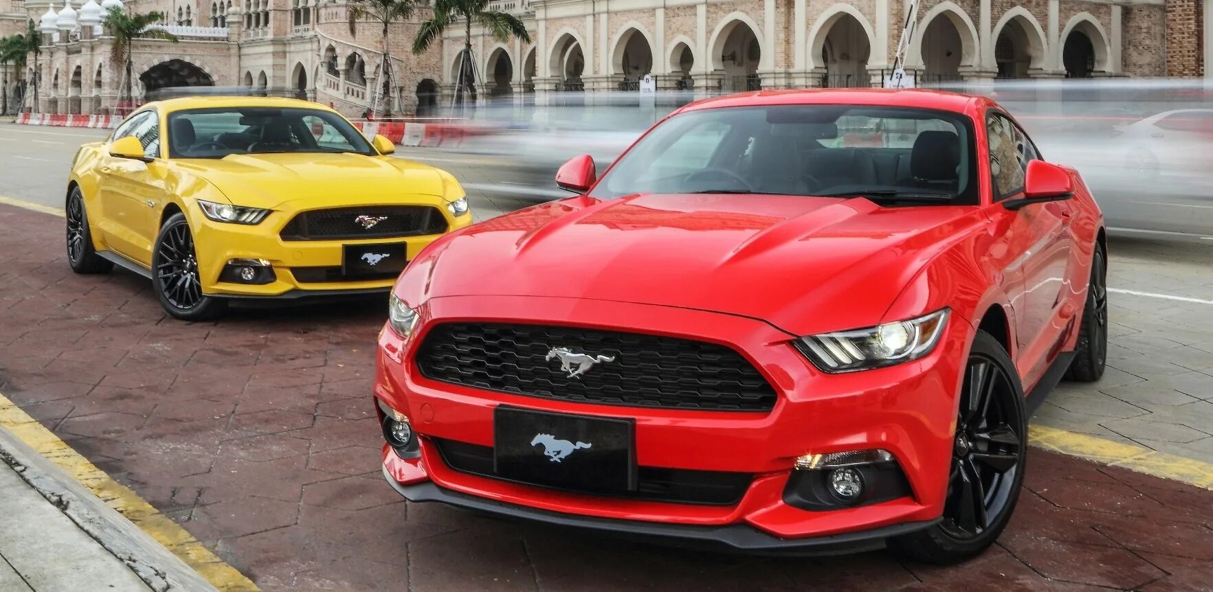 Мустанг производитель. Мустанг Малайзия. Ford Mustang 2021 Red. Форд Мустанг кабриолет 2023 в Дубаи. Ягуар похожий на Мустанг.