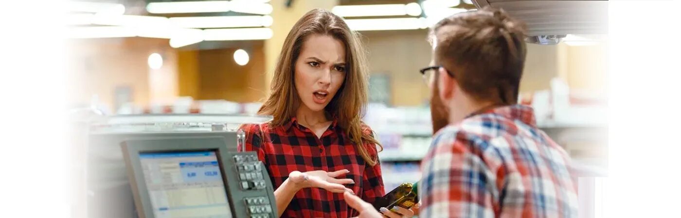 Ever work. Импульсивный покупатель. Покупатель не доволен товаром. Потребитель на кассе. Показать на кассе телефон.