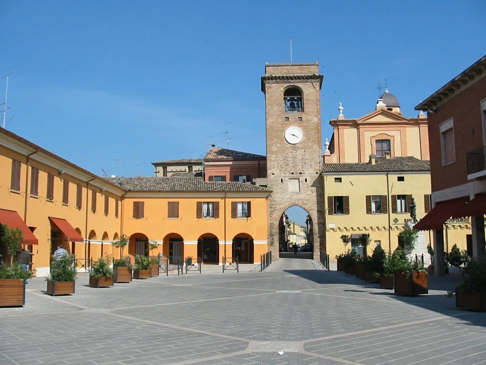 San giovanni. Сан-Джованни-ин-Мариньяно. Сан Джованни ин Мариньяно Италия. Сан Джованни ин Валле в Вероне.