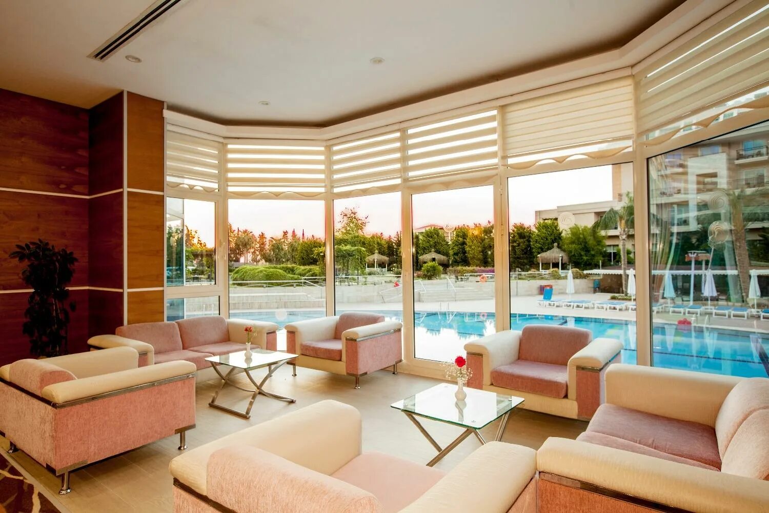 Rox royal 5 кемер центр. Турция rox royal hotel (ex. grand haber) 5* кемер - центр, кемер. rox royal hotel. rox royal hotel ex. grand. rox royal hotel 5 турция.