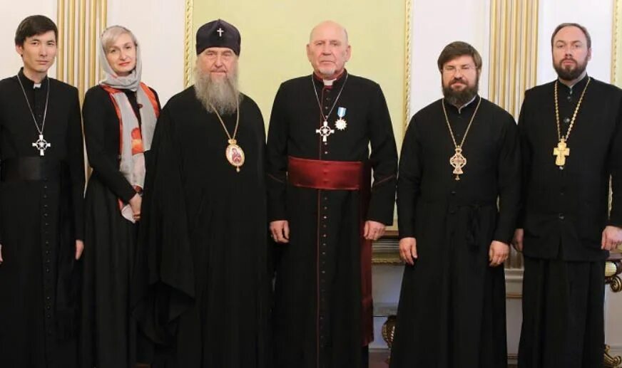 митрополиты русской православной церкви список. постоянные члены священного синода рпц. митрополиты русской православной церкви. митрополиты русской православной церкви список. патриархи русской православной церкви.