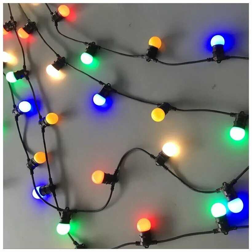 гирлянда globo fairy lights. гирлянда уличная осветительная е27 220в. белт лайт пикник парк. гирлянды лайт. синяя гирлянда на елке.