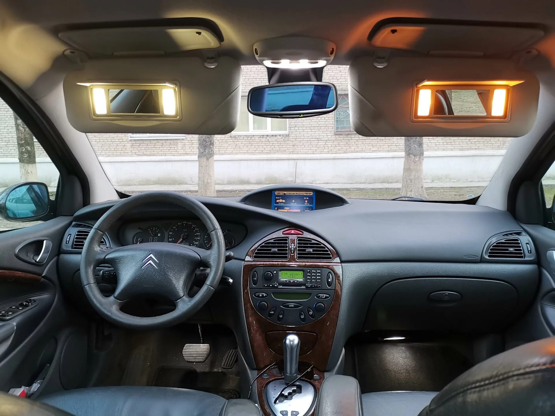 Ситроен с5 1.7 бензин. Citroen c5 2002. ситроен с5 2002 универсал салон. ситроен с5 1 поколения. ситроен с5 2000 салон.