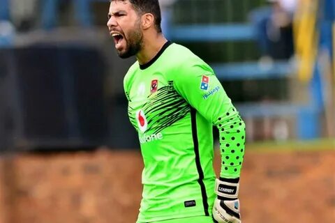 إعلامي: أزمة بين إدارة بيراميدز وإيهاب جلال بسبب شريف إكرامي المصري اليوم.
