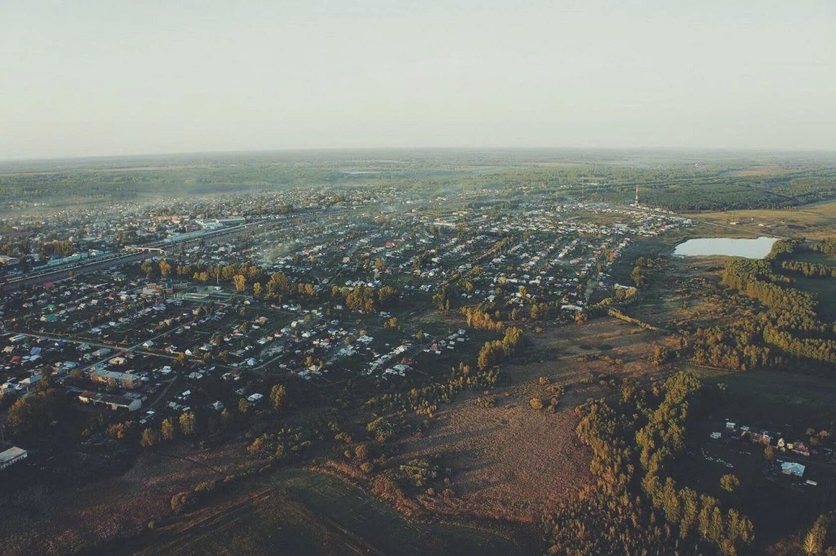 Село болотное. Г Болотное Новосибирской области. Болотная Новосибирская область. Город Болотное Болотнинского района Новосибирской области. Храм в Болотном Новосибирской области.