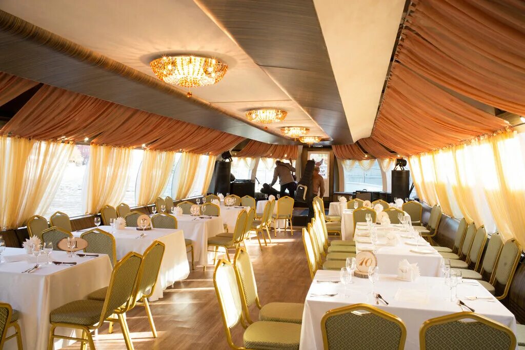 глухарь клуб. бард-клуб гнездо глухаря москва. гнездо глухаря на цветном бульваре. гнездо глухаря большой зал. гнездо глухаря бард кафе.