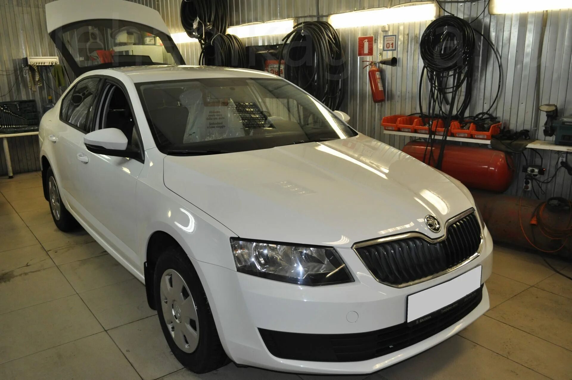 Шкода 1.6 механика купить. Skoda Octavia a7 2016.