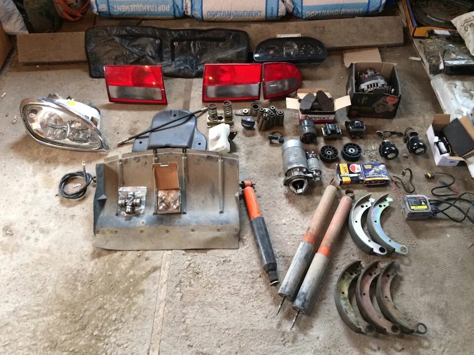 Автозапчасти газ волга. Фурнитура газ 21. Накладка газ 21. Запчасти на волгу новочебоксарске. Кузов 52 запчасти волга сайбер нижний.