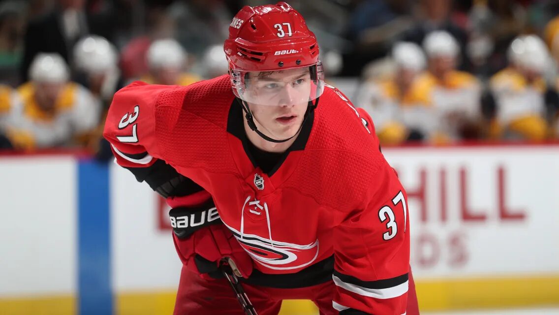 Инстаграм свечникова. Свечников хоккеист каролина. Свечников хоккеист каролина. Андрей свечников каролина. Инстаграм свечникова.