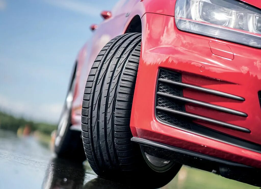 Hakka blue 3. Nokian tyres hakka blue 3. Nokian hakka blue 2 r17 205/50. Nokian tyres на спортивную. Шина 195/70 r15c 104/102r nokian hakka c2.