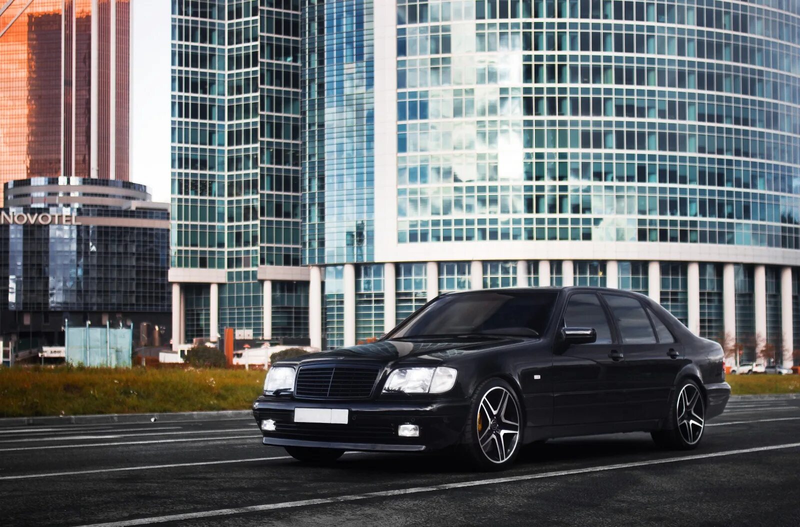 W140 brabus. Mercedes Benz w140 Brabus. Mercedes w140 Brabus. Mercedes Benz w140 7.3 Brabus. W140 Брабус.