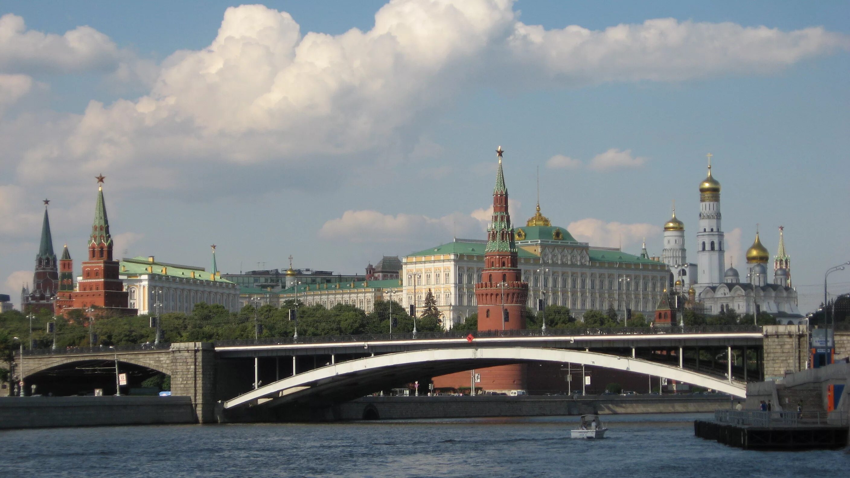 Большой каменный мост в Москве. Большой каменный мост 1938. Кремль с большого каменного моста. Большой каменный мост, Москва, Берсеневская набережная. Предстанут в москве