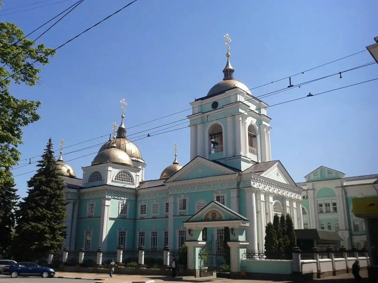 Службы церковь в белгороде. Спасо-преображенский собор белгород. преображенский кафедральный собор белгород. церковь в белгороде преображенский собор. спасо-преображенский каф. собор белгород.