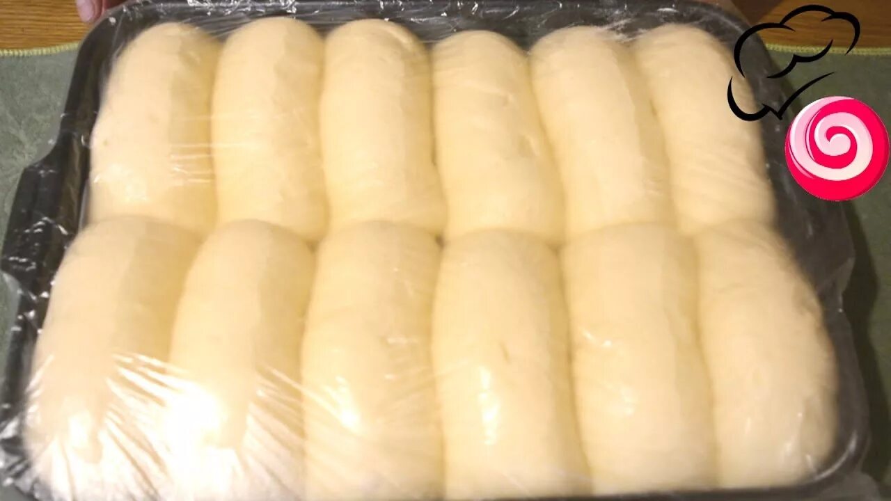 Пышное тесто для выпечки. Дрожжевое заварное тесто для булочек. заварное тесто в духовке. заварное тесто для пирожков в духовке. плюшки на протвине.