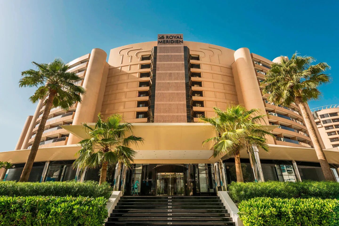 Le Royal Meridien Beach Resort Spa 5. Le Royal Meridien Дубай. Royal Meridien Beach Resort Spa Dubai. Le Royal Meridien Beach Resort Spa Dubai 5. Отель royal beach hotel