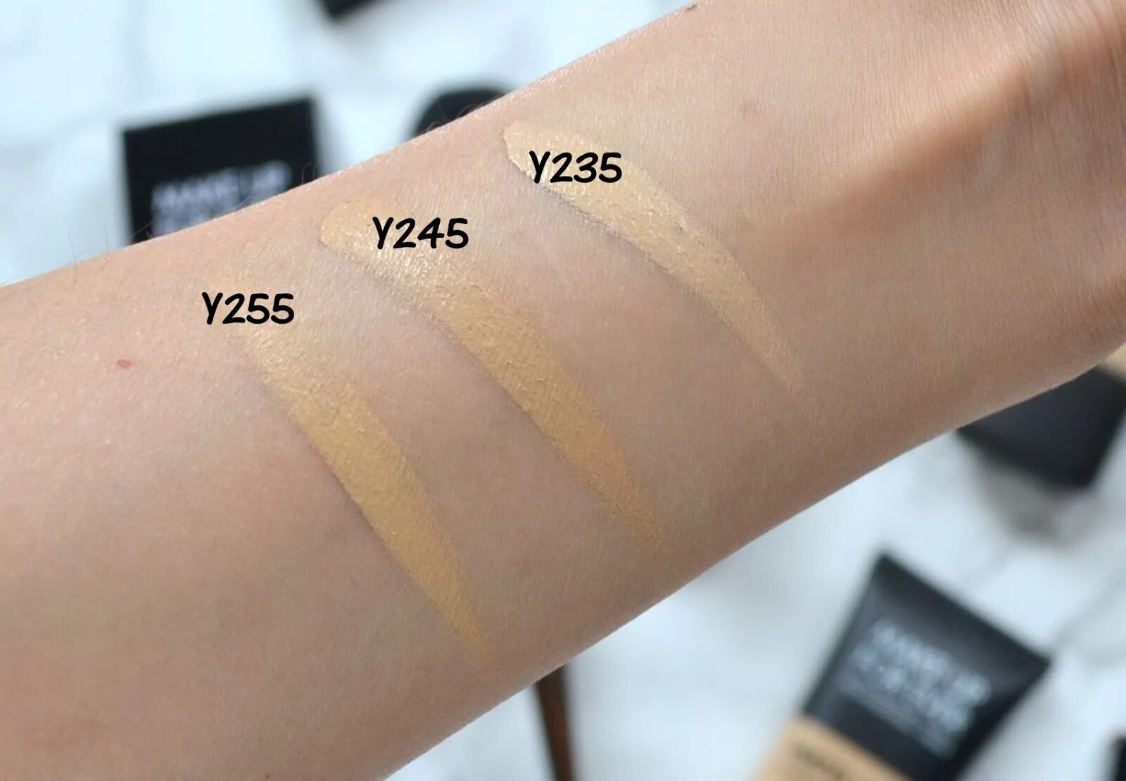 Make up forever velvet matte. Make up forever matte velvet skin. make up forever y245. matte velvet skin make up forever r230. make up forever hd skin foundation свотчи.