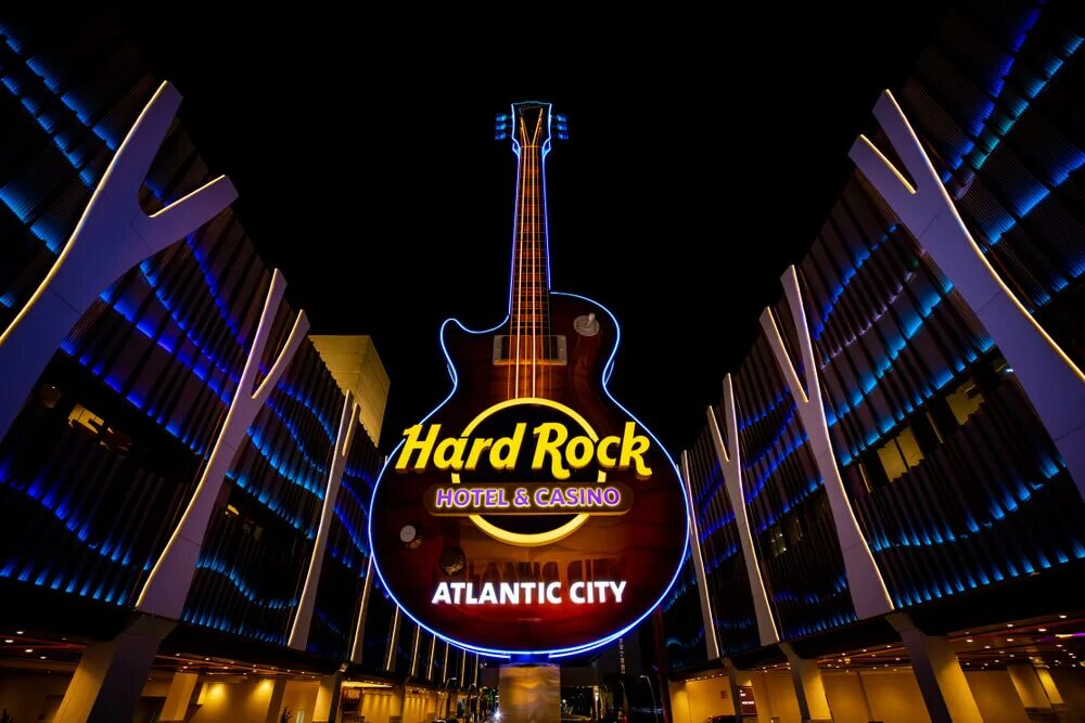 Harder city. Хард рок отель Атлантик-Сити. Guitar hard Rock казино. Атлантик Сити казино Владикавказ. Hard Rock Casino Kansas City.