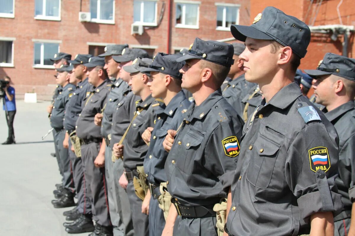 Полиция 2011 год. Милиция россии. полицейский россии. полиция фото. форма милиции.