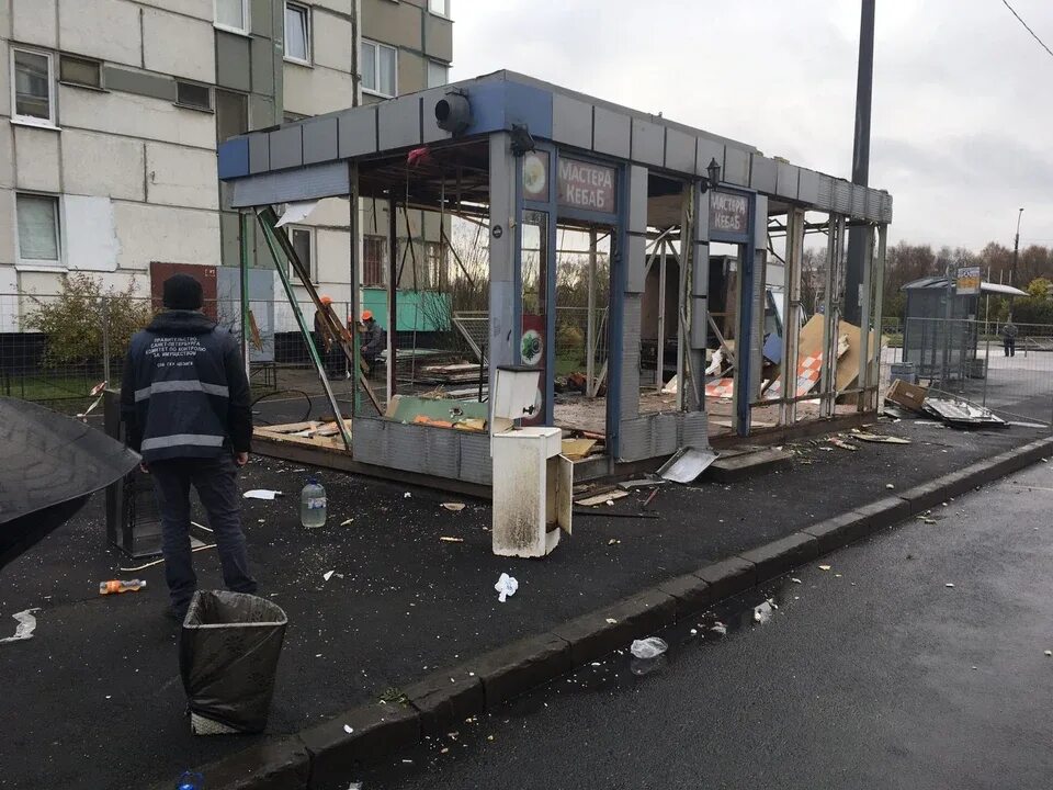 Снос. Ларьки на сенной. Самострой ночь длинных ковшей. Сносят здания в санкт петербурге. Москва разруха.