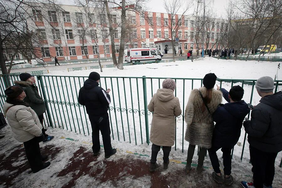 Случаи нападения в школах. Стрельба в школе Отрадное. Стрельба в 263 школе в Отрадном. Нападение в школе Отрадное. Стрельба в школе в Москве.