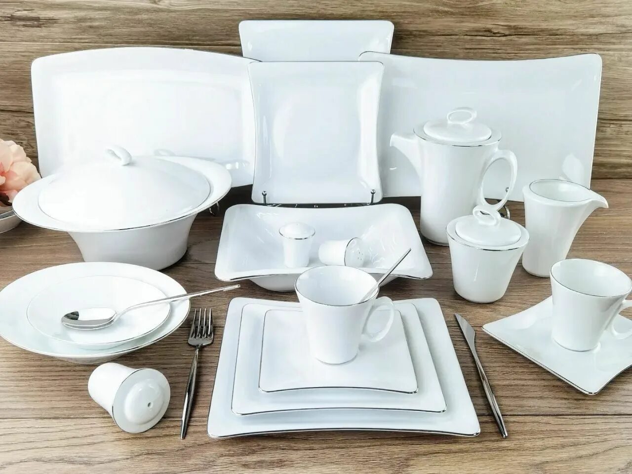 Repast сервиз набор столовой посуды repast платиновый узор 360 мл. Сервиз noritake roshel platinum 17. Shibata сервиз столовый. Посуда platinum. Посуда platinum.