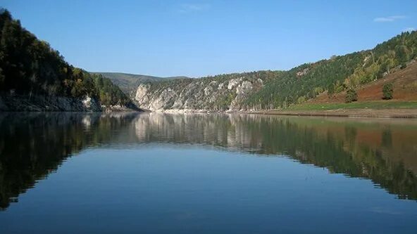 Водохранилища реки белая. Река нугуш в башкирии. Юмагузинская гэс башкортостан. Юмагузинское гэс. Водохранилища реки белая.