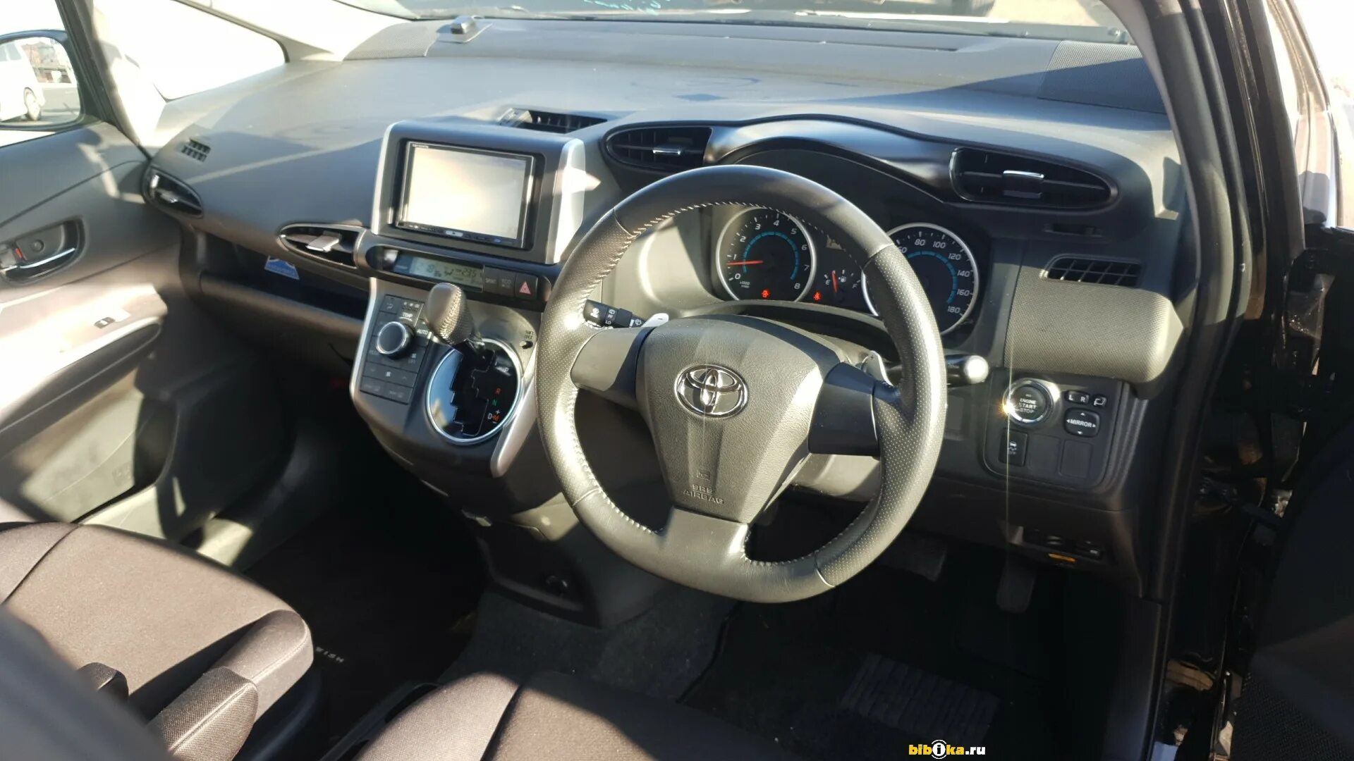 Toyota wish 2008 багажник. тойота виш 2023. тойота виш 2017 года салон 7 местная. тойота филдер 2022. тойота эстима гибрид 2017.