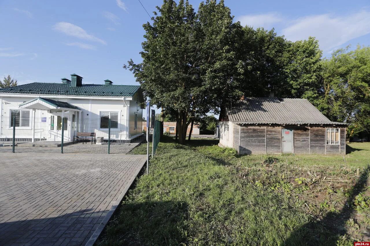 Горожанин в деревне. Трасса великие луки новосокольники. Пожар в новосокольническом районе. Погода горожане новосокольнического. Погода горожане новосокольнического.
