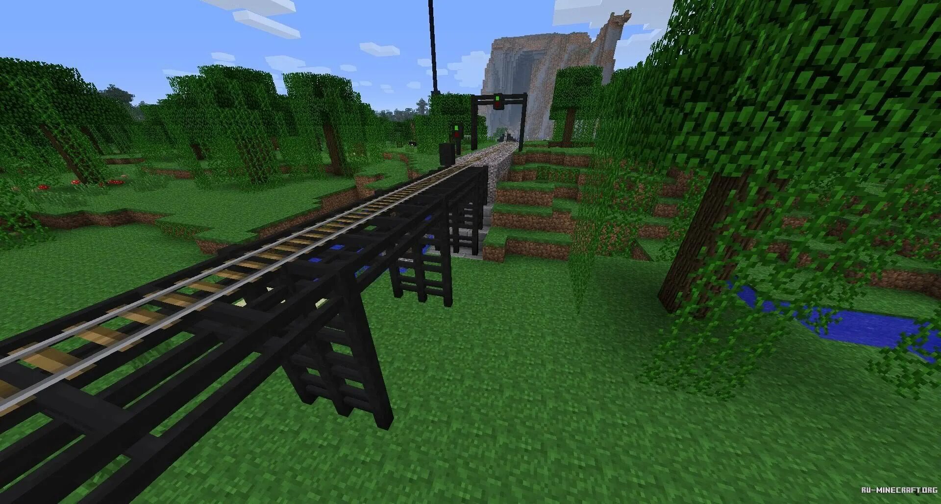 Рельсы крафт 1.12.2. Мод Traincraft 1.12.2. Railcraft 1 12 2. Железная дорога майнкрафт.