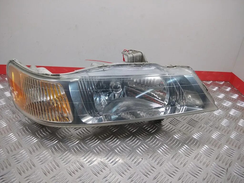 Хонда одиссей 2004 фара. Honda odyssey 1997 задняя левая фара. Фара honda partner 2003 года. Фара honda odyssey. Противотуманки honda odyssey ra3 проводка.