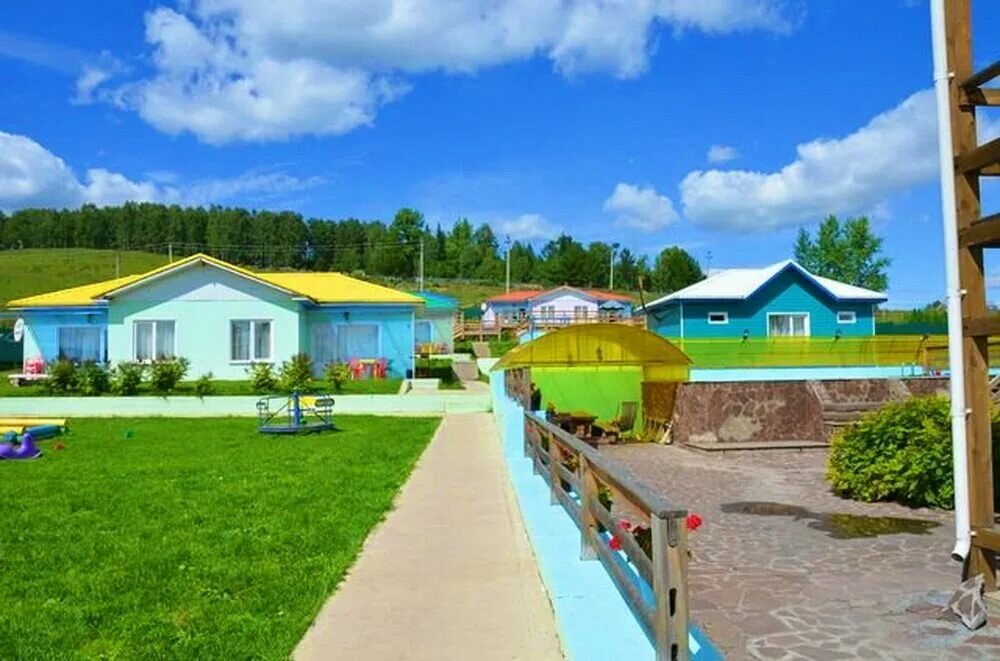 Солнечный берег парное красноярский край. Турбаза лето озеро парное красноярский край. Солнечный берег парное красноярский край. Лето парное озеро. Турбаза лето озеро парное красноярский край.