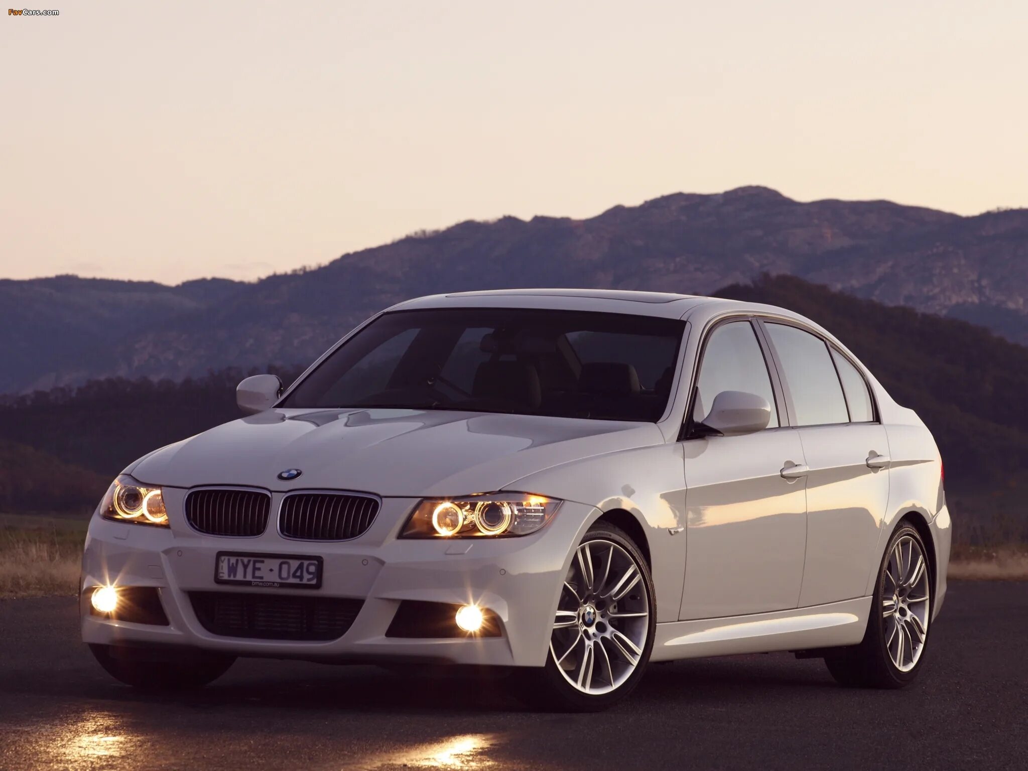 Бмв е90 2008. Бмв е90 седан. bmw e90 330xi. bmw 3 e90 2008. бмв 525 е 90.