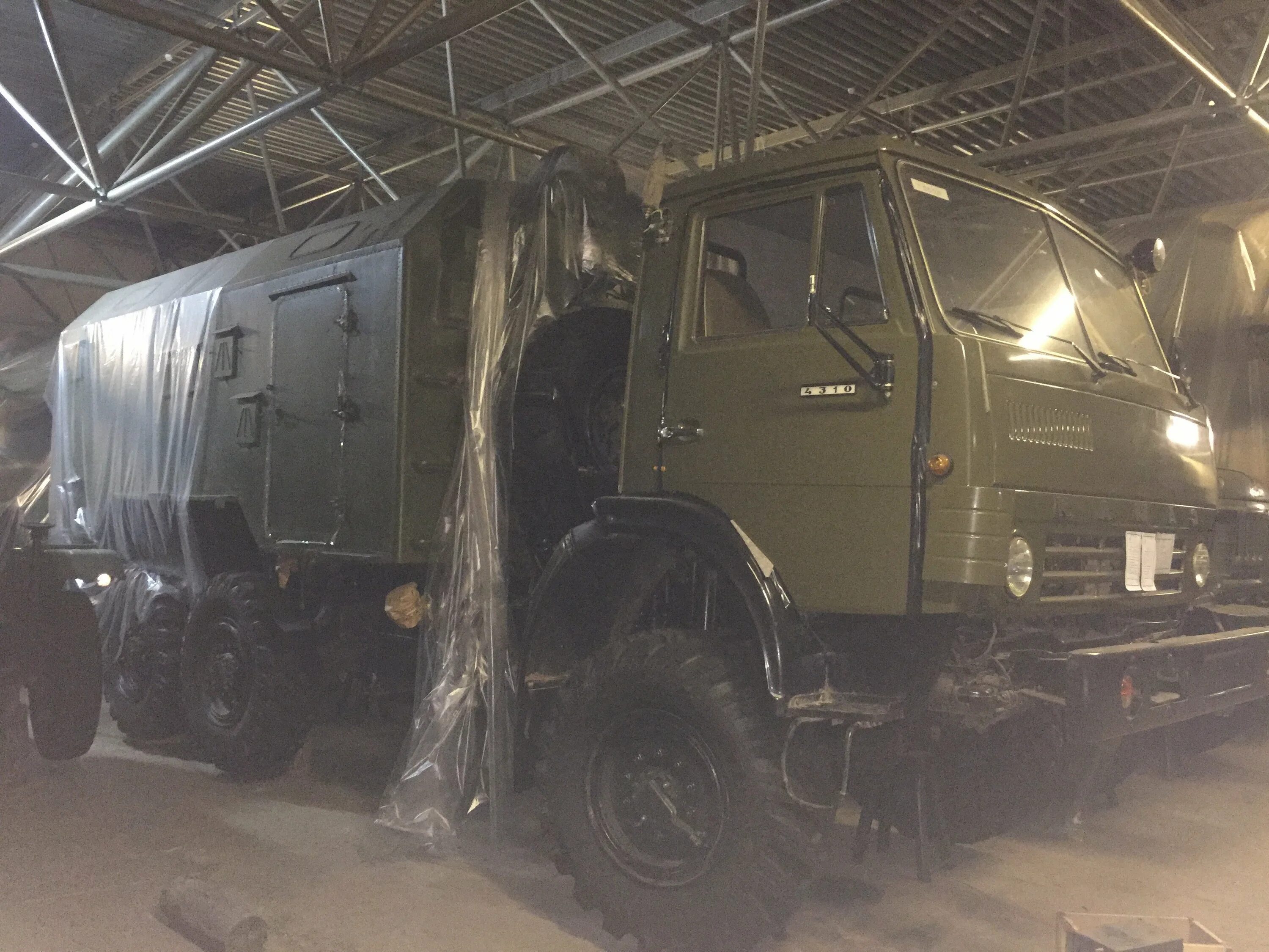 Камаз 4310 кунг. Камаз сайгак 4310 кунг. камаз 4310 со спальником кунг. камаз 4310 кунг камуфляж. камаз 4310 кунг с консервации.
