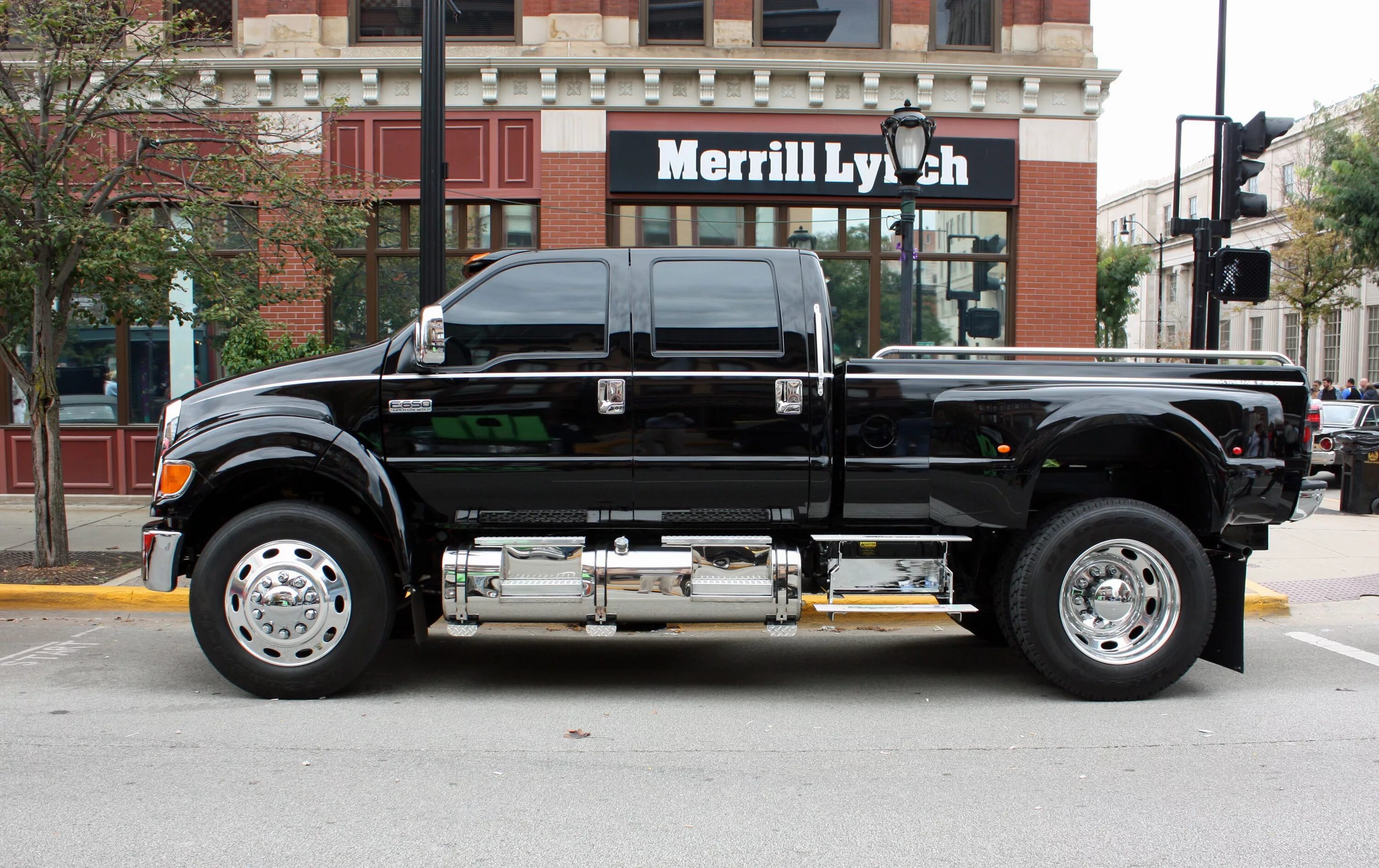 Крупные пикапы. Ford f650. Ford 650. Ford f-650 Truck. Форд f 650 super Duty.