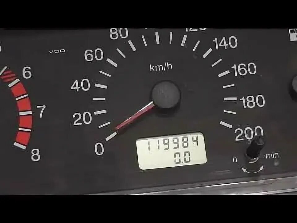 Одометр. Скрученный пробег. Как скрутить пробег на спидометре. Корректировка пробега ваз 2114. Как скрутить пробег на спидометре.