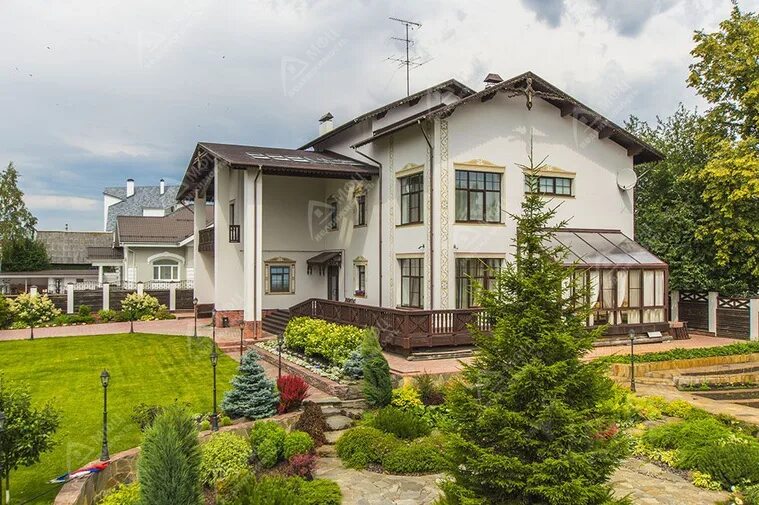 Купить коттедж, 557 кв. м., Екатеринбург, цена 35000000 руб., № 1113868 Ribri.ru