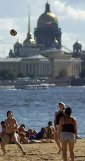 Отдыхая летом в петербурге