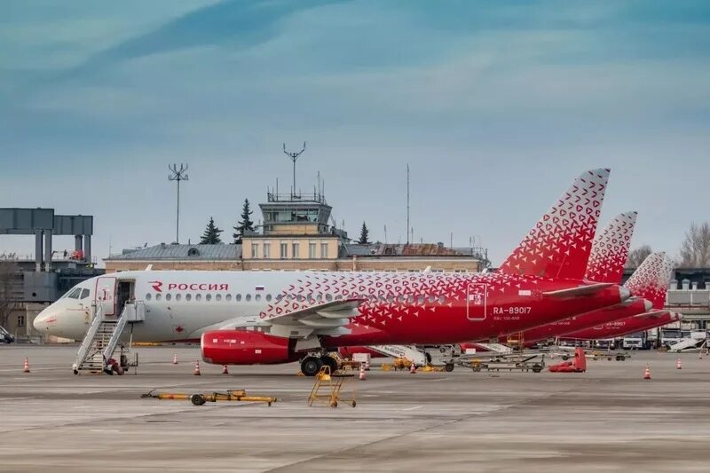 Самолет российских авиалиний. Российские авиа. Российские авиа. Airbus a319 самолет. Российские авиа.