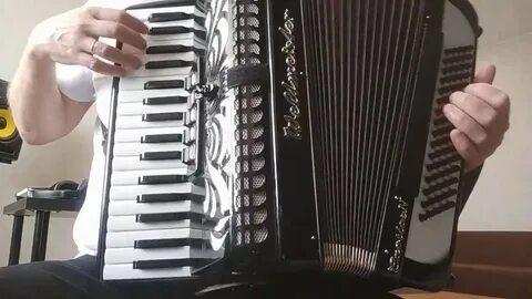 Песня исполнение на баяне