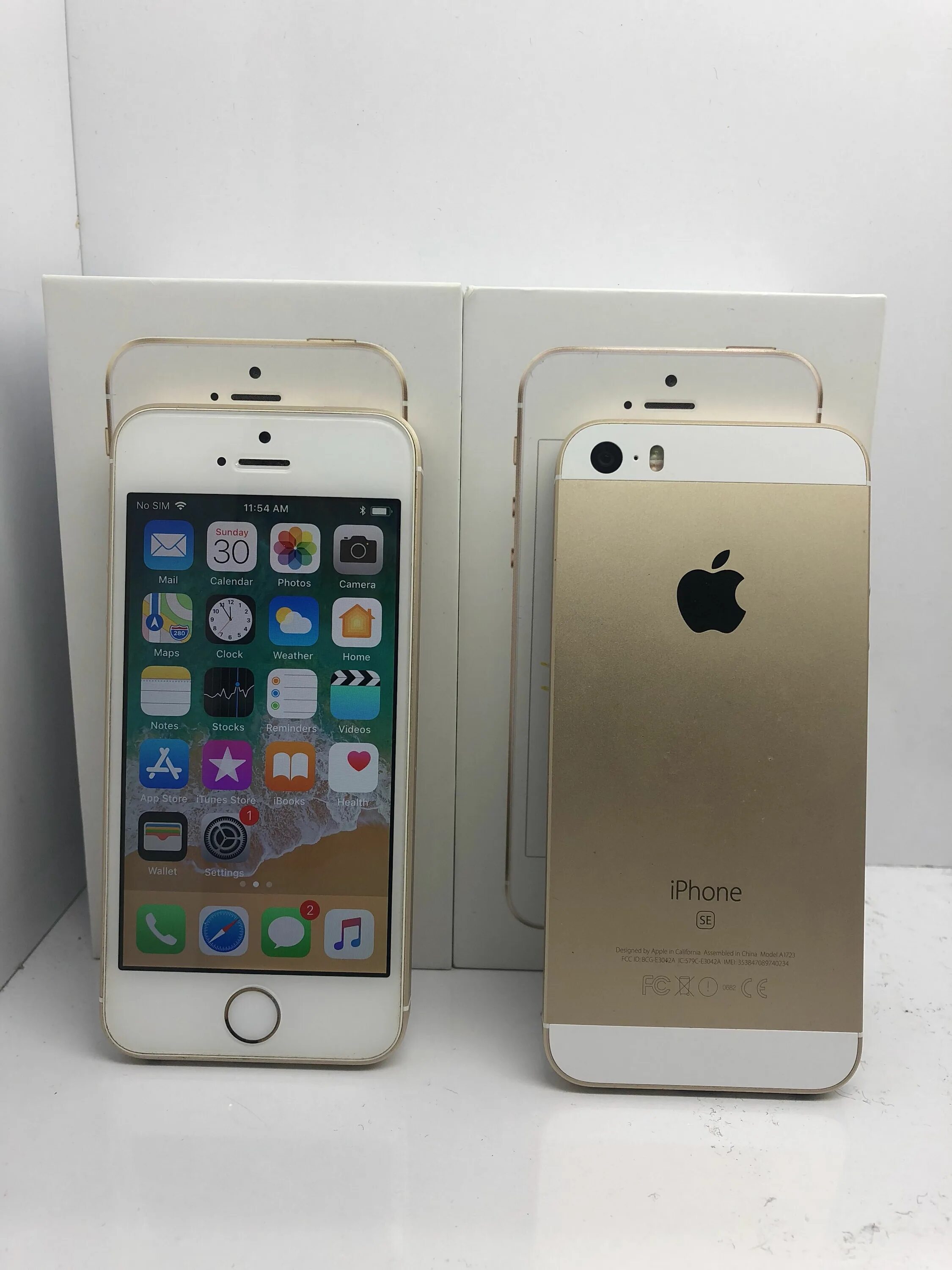 Iphone se Gold. Iphone se золотой. Айфон се золото. Iphone se Red. Apple se gold