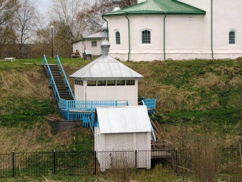 Усть вымь монастырь. Михайло архангельский усть вымский мужской монастырь. усть вымь республика коми. усть-вымь храм архангела михаила.