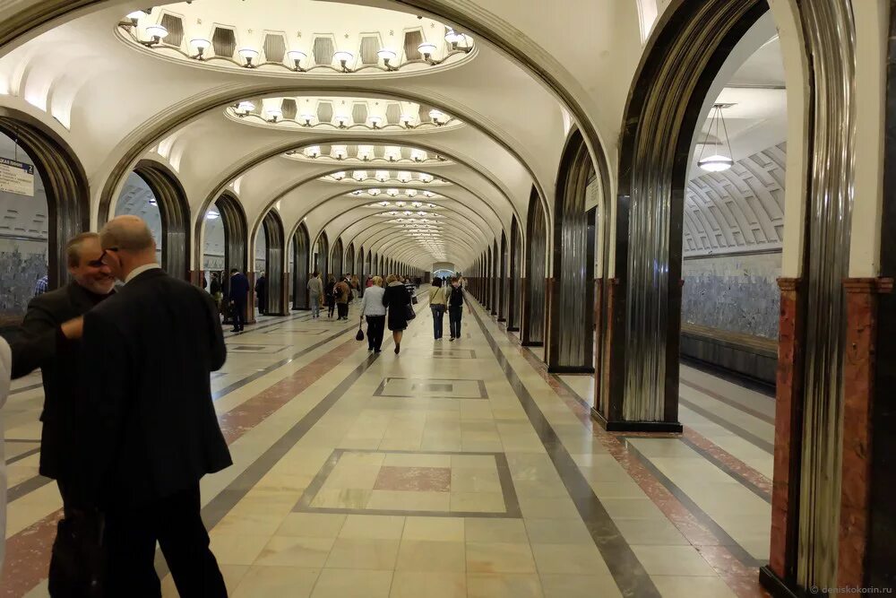 Метро-2 в Москве. Станция метро с двумя платформами. Метро СПБ 2 столицы. Второе метро в Москве.