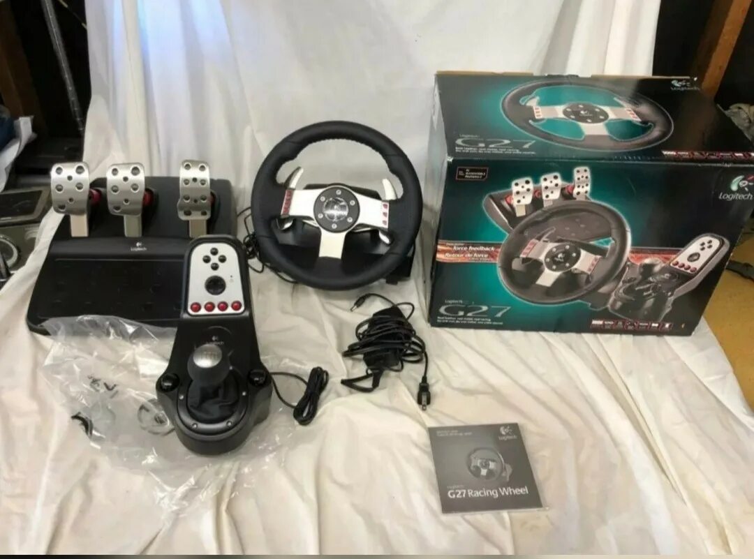 Logitech g27 Racing Wheel. Руль g27 Racing Wheel комплектация. Руль Logitech 941-000092. Logitech Moto Racing Wheel.