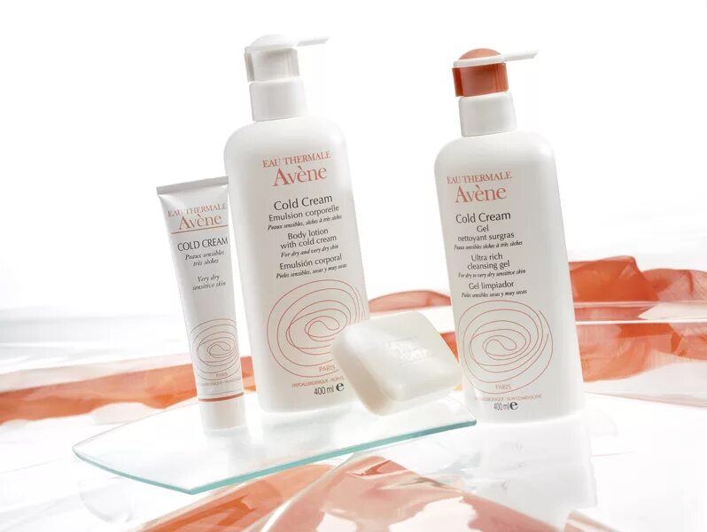 Сайт косметики авене. Французская косметика Авен. Avene крем реклама. Avene Cold Cream. Авен вся линейка косметики.