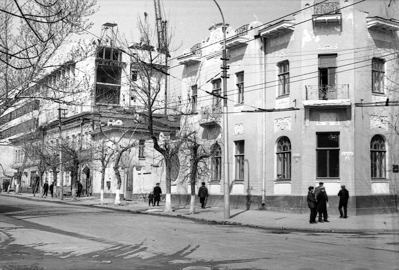 Улица Некрасова, Саратов, старый Саратов. Волжская улица старый Саратов. Саратов ул Волжская. Волжская Некрасова Саратов. Волжский ул горького