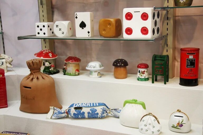 копилка музея 4 букв сканворд. музей копилок в детском саду. название выставки копилок. мини музей копилок в детском саду. копилка музея 4 букв сканворд.